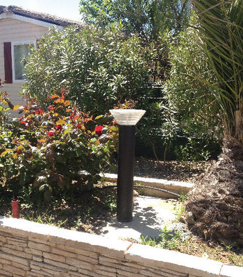 Compact Size Solar Lawn Lights , Solar Powered Garden Lanterns Fast Charging